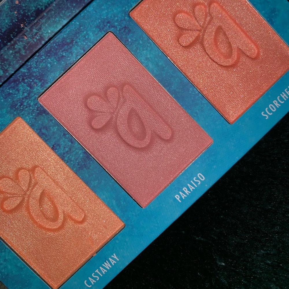 Blush - Picture 2 of 2